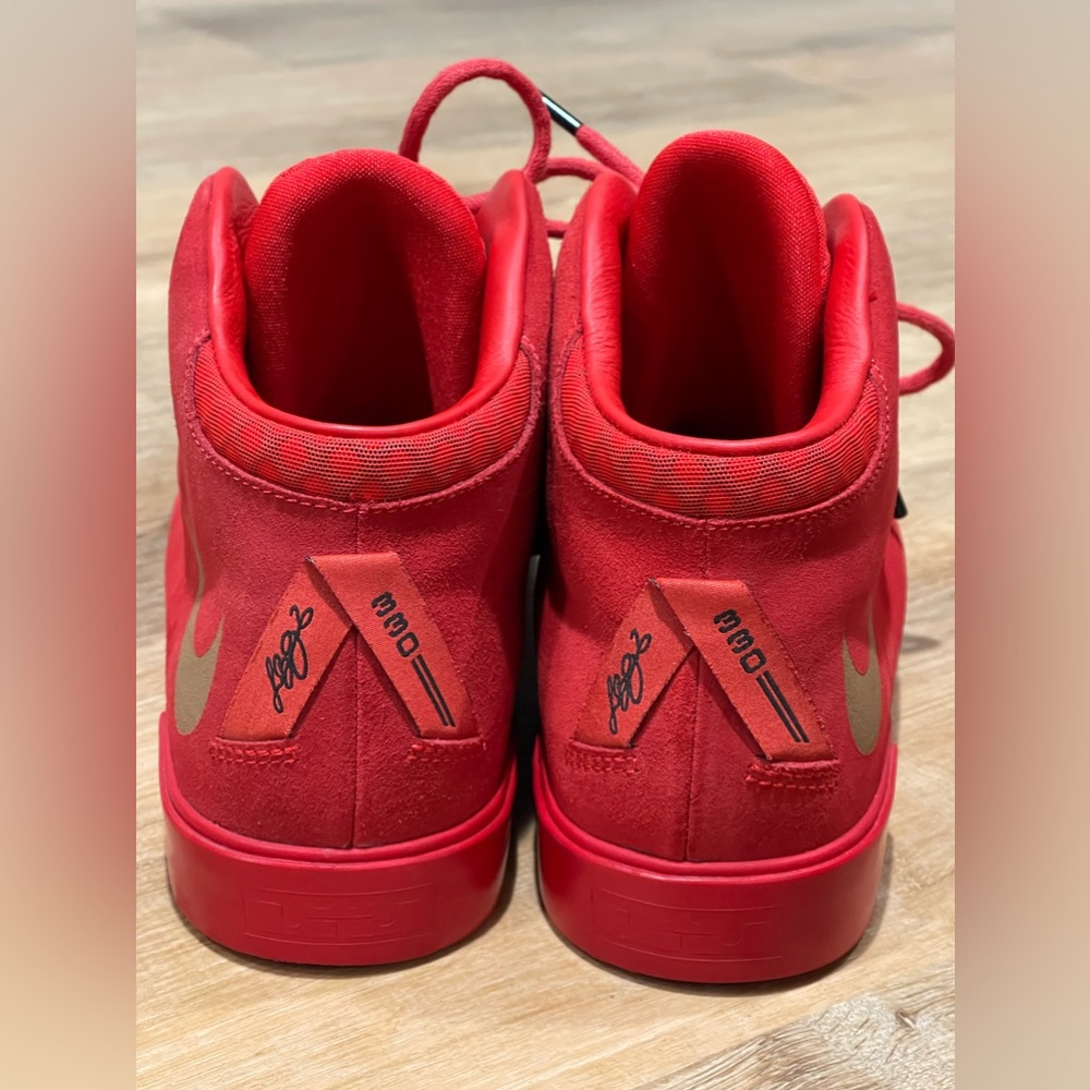 Lebron 12 NSW Lifestyle OS Size 10.5 - Picture 6 of 17